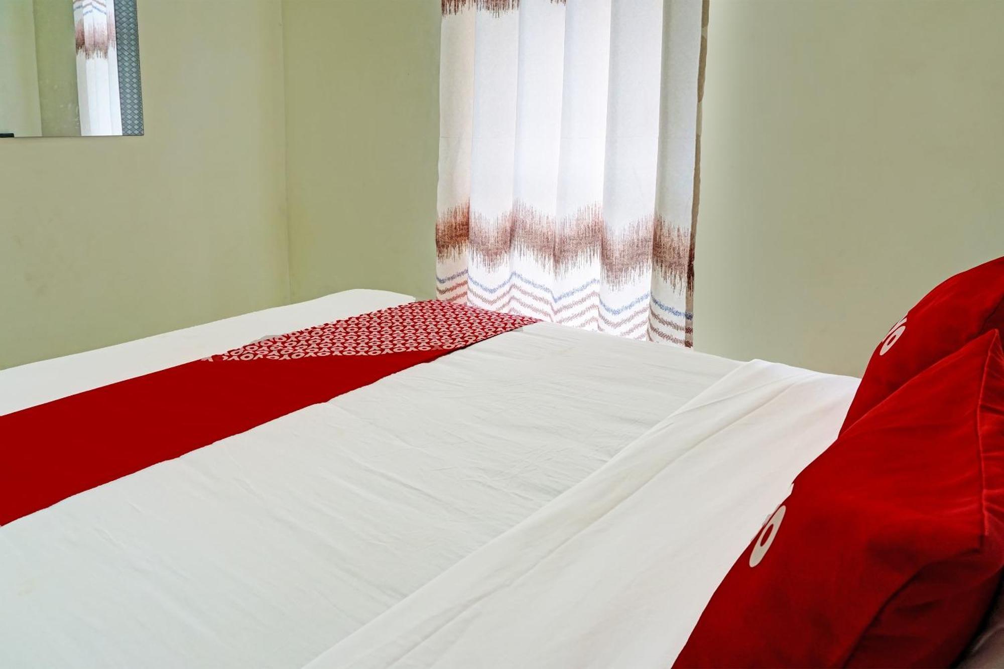Oyo 91707 Jannah Homestay Syariah Dau Extérieur photo
