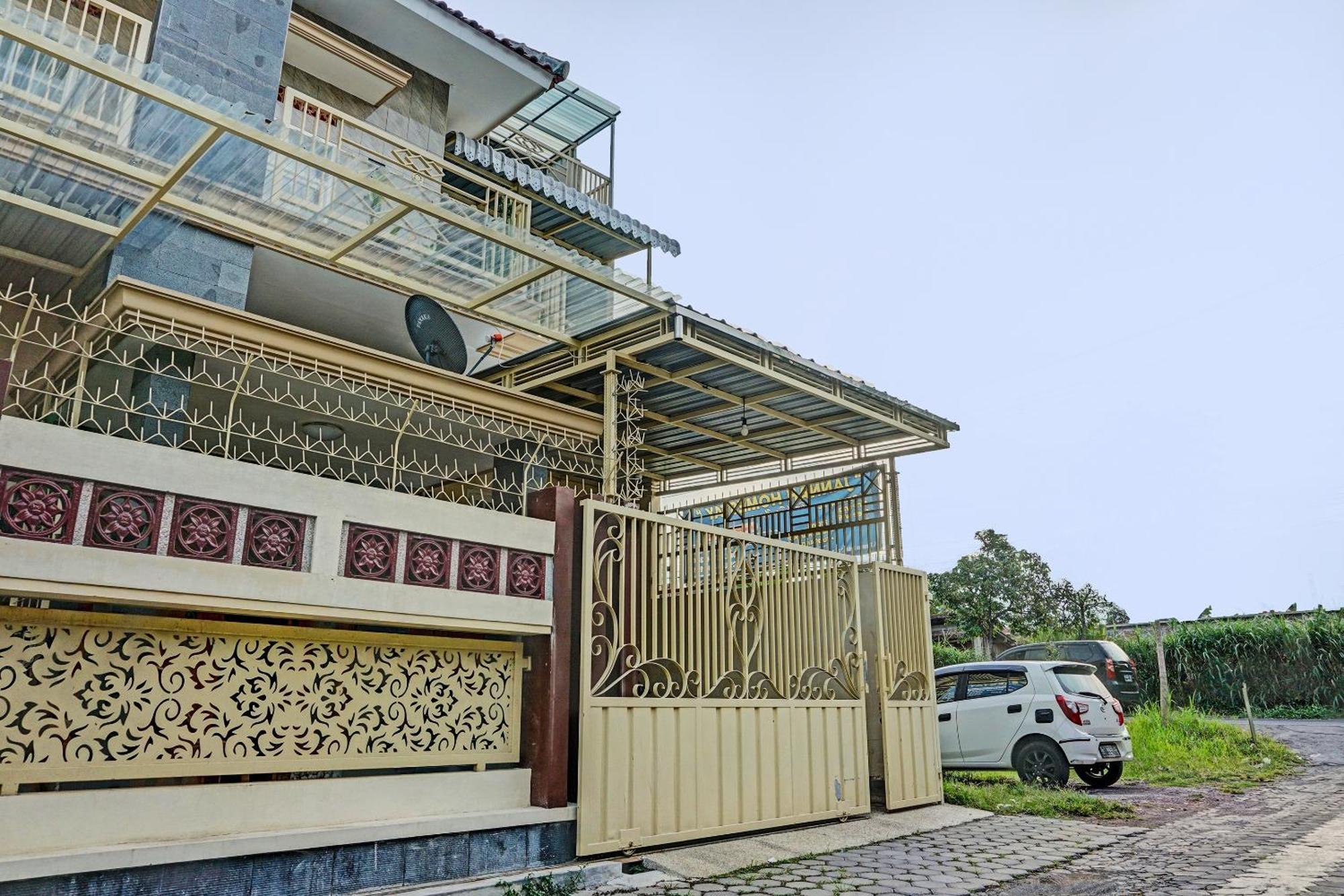 Oyo 91707 Jannah Homestay Syariah Dau Extérieur photo
